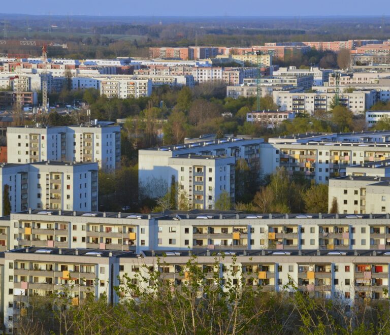 W Warszawie jest rekordowa podaż mieszkań. Czy ceny spadną?